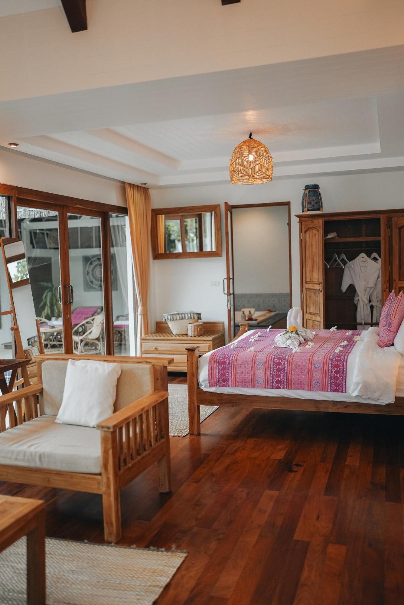 Soul Villas - Beachfront Private Pool Villas, Phuket Nature Retreat Panwa Beach Exterior foto